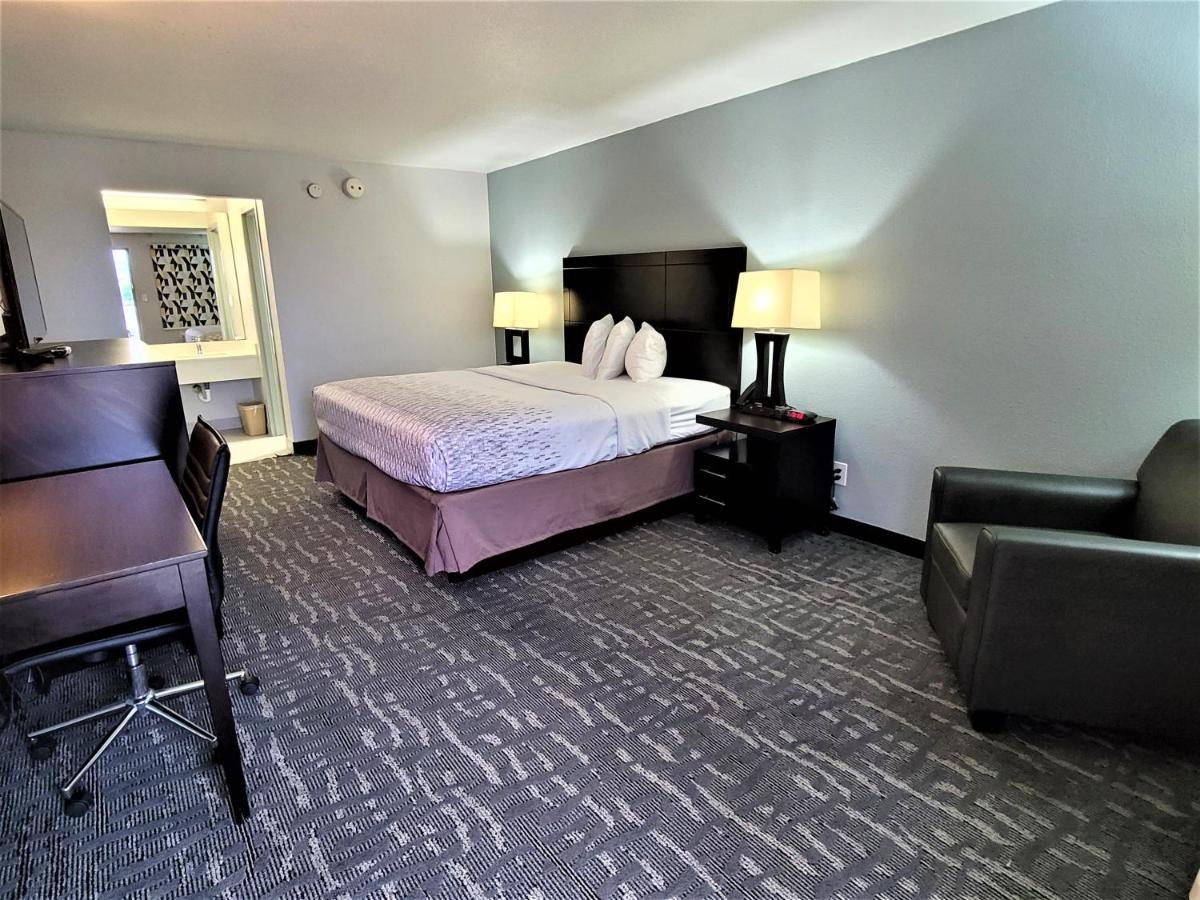 Of Hotel 2*